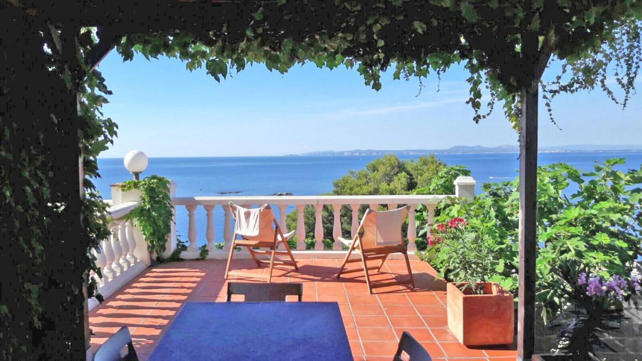 Breathtaking Costabrava Seaview Apartment 5M Beach - Casa Artevida Roses Bagian luar foto